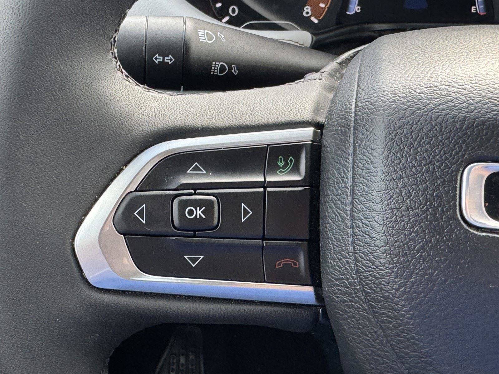 Used 2023 Jeep Compass Limited AWD/4WD image 19