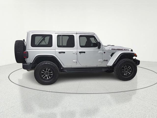 Used 2024 Jeep Wrangler Unlimited Rubicon AWD/4WD image 14