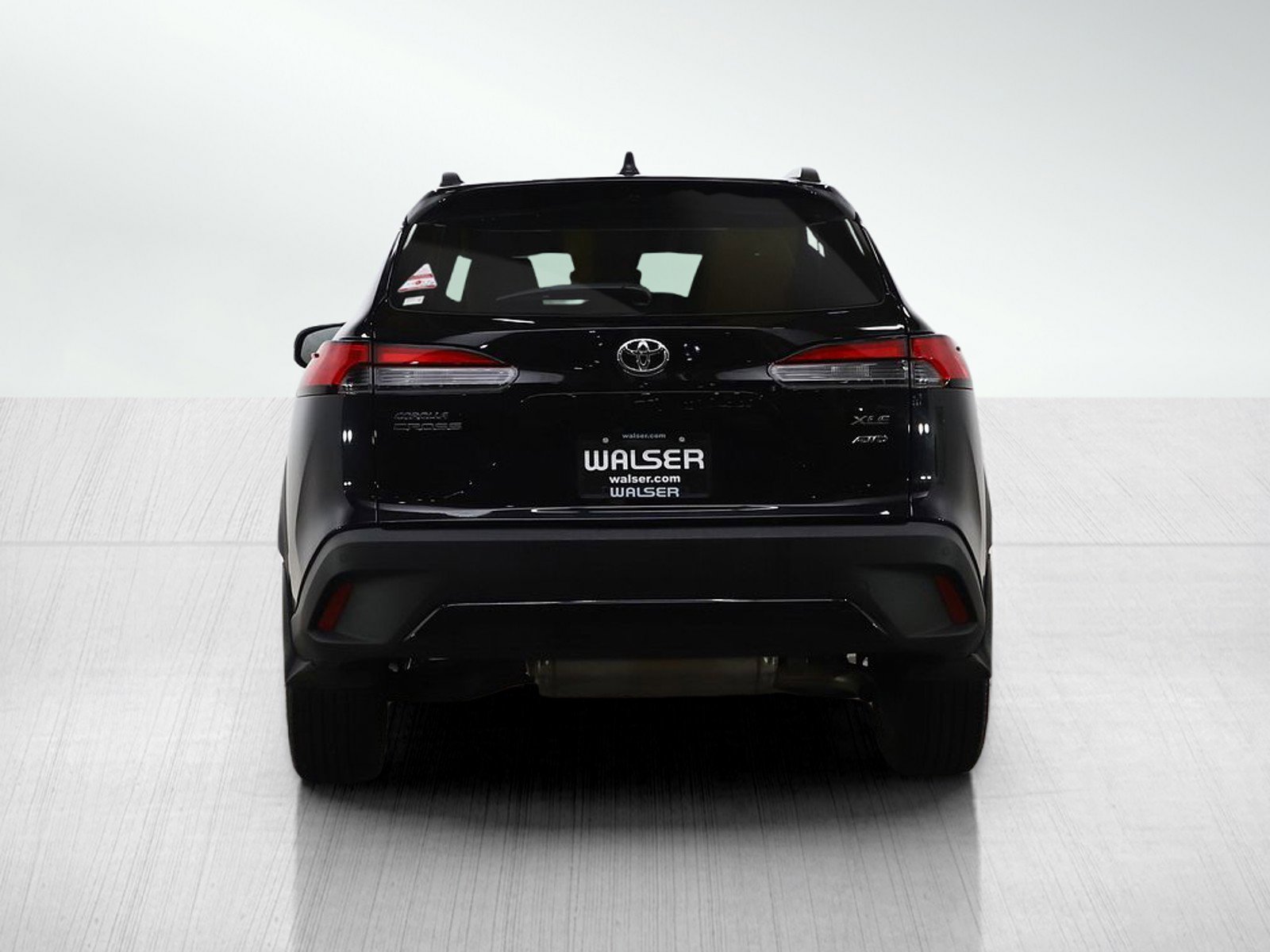 Used 2026 Toyota Corolla Cross XLE w/ Convenience Package image 4