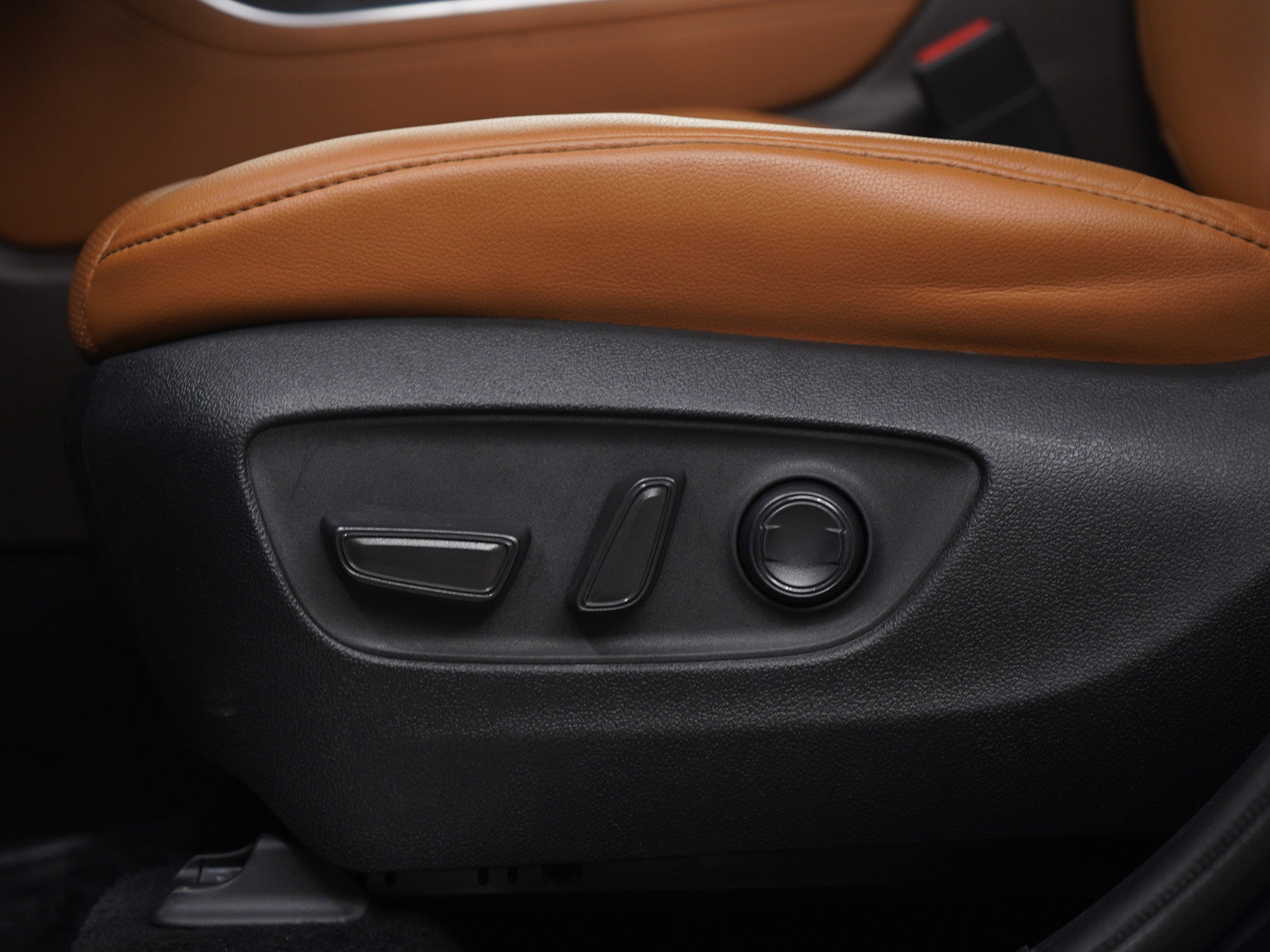 Used 2020 Toyota Highlander Platinum image 23