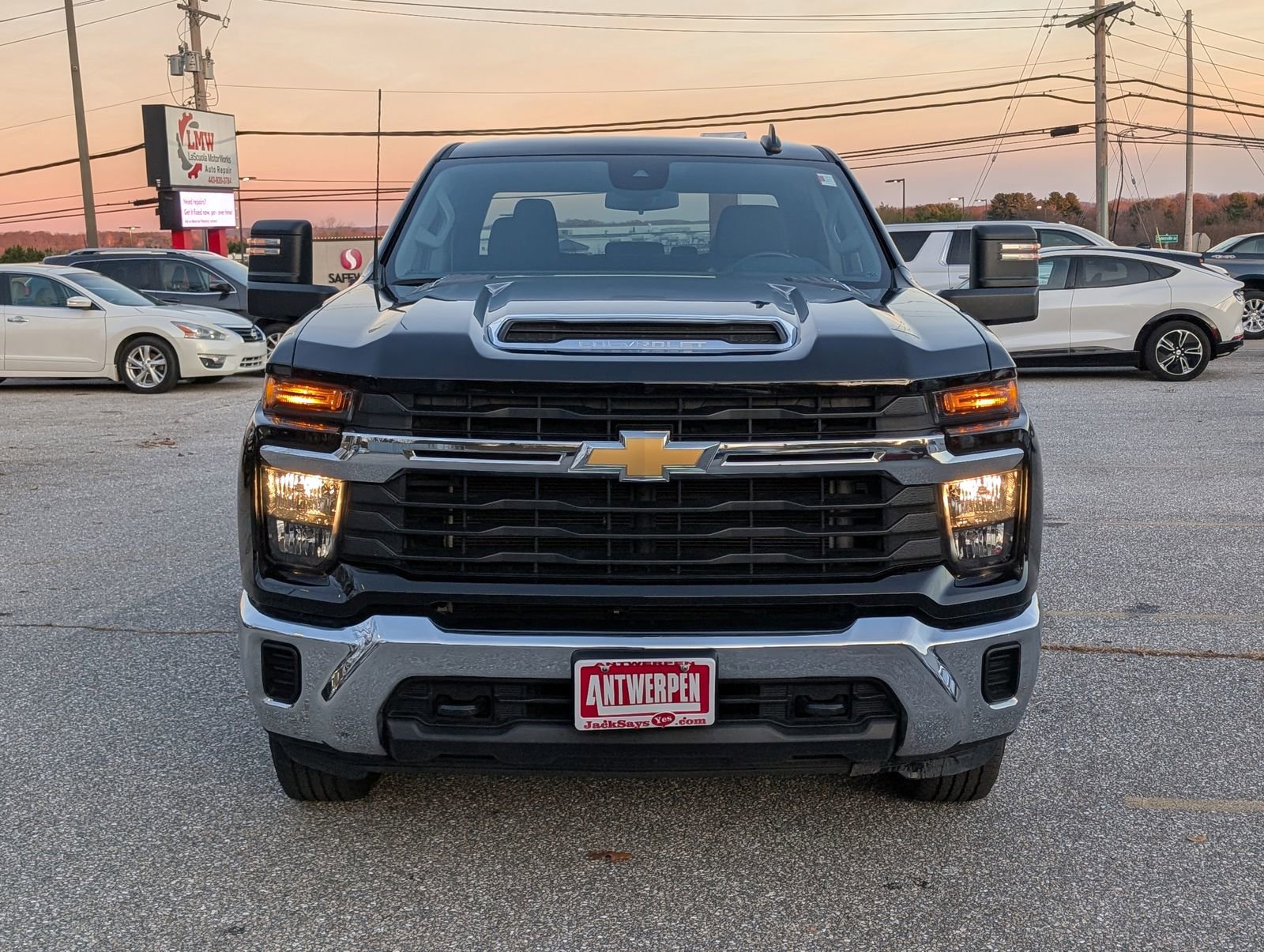 Used 2024 Chevrolet Silverado 2500 LT image 8