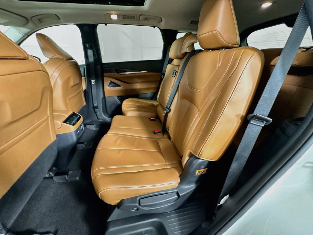 Certified 2023 INFINITI QX60 Sensory w/ Vision Package FWD image 33