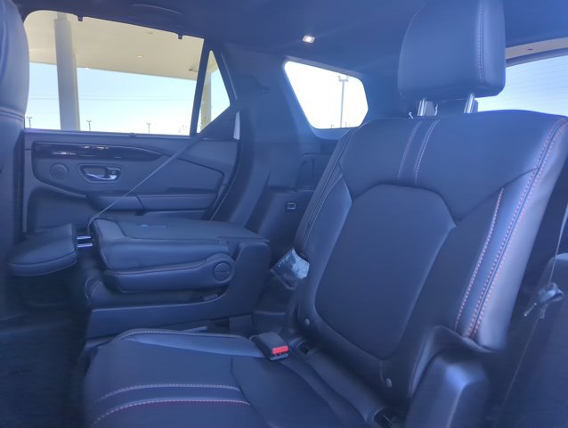 New 2025 Honda Pilot TrailSport image 19