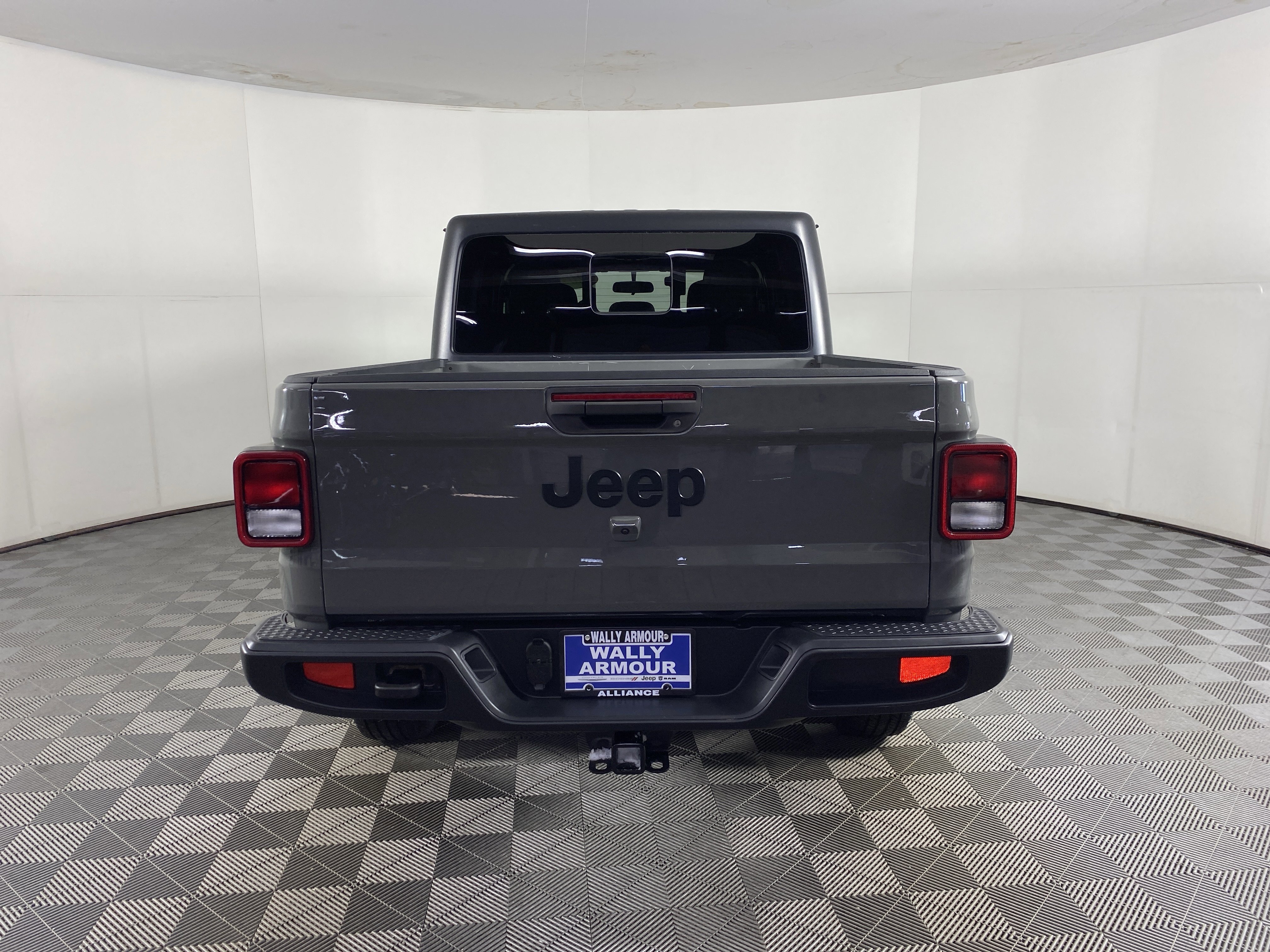 Used 2022 Jeep Gladiator Sport AWD/4WD image 8