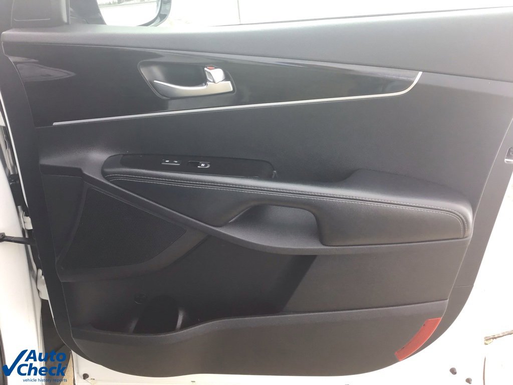 Used 2020 Kia Sorento LX image 21