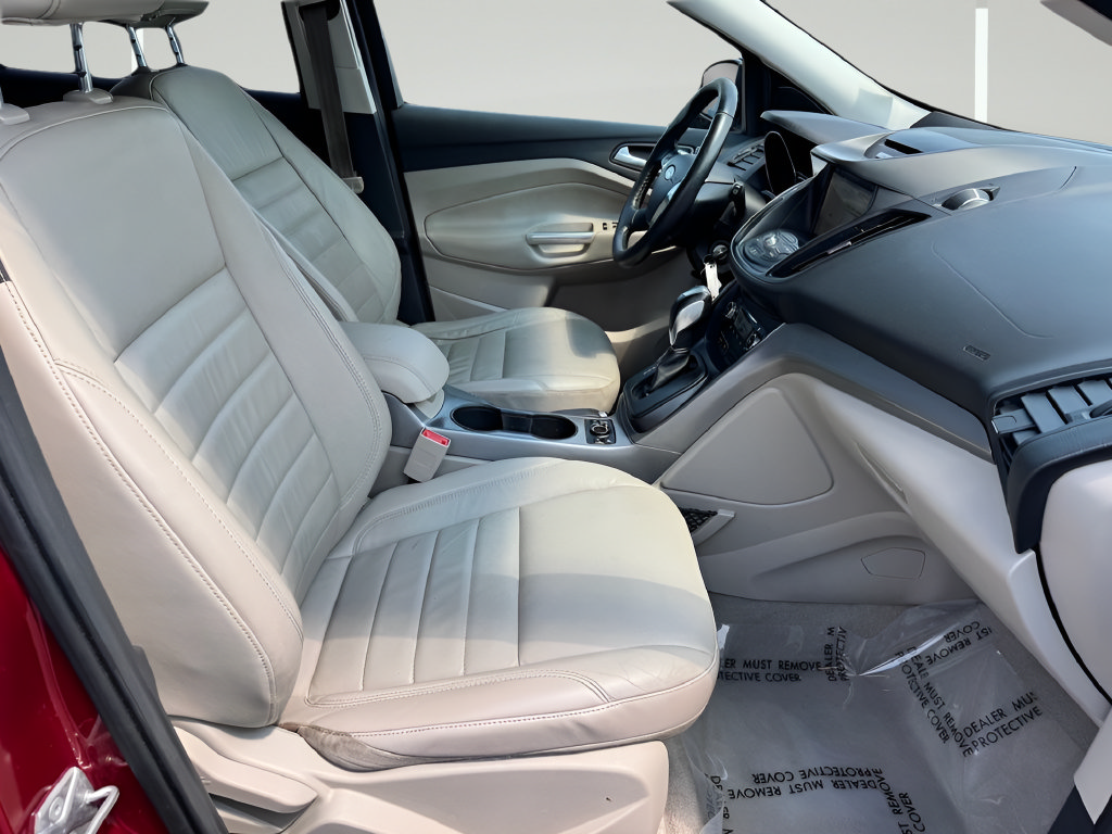 Used 2016 Ford Escape SE w/ SE Leather Comfort Package FWD image 24