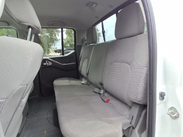 Used 2018 Nissan Frontier SV w/ Value Truck Package RWD image 22