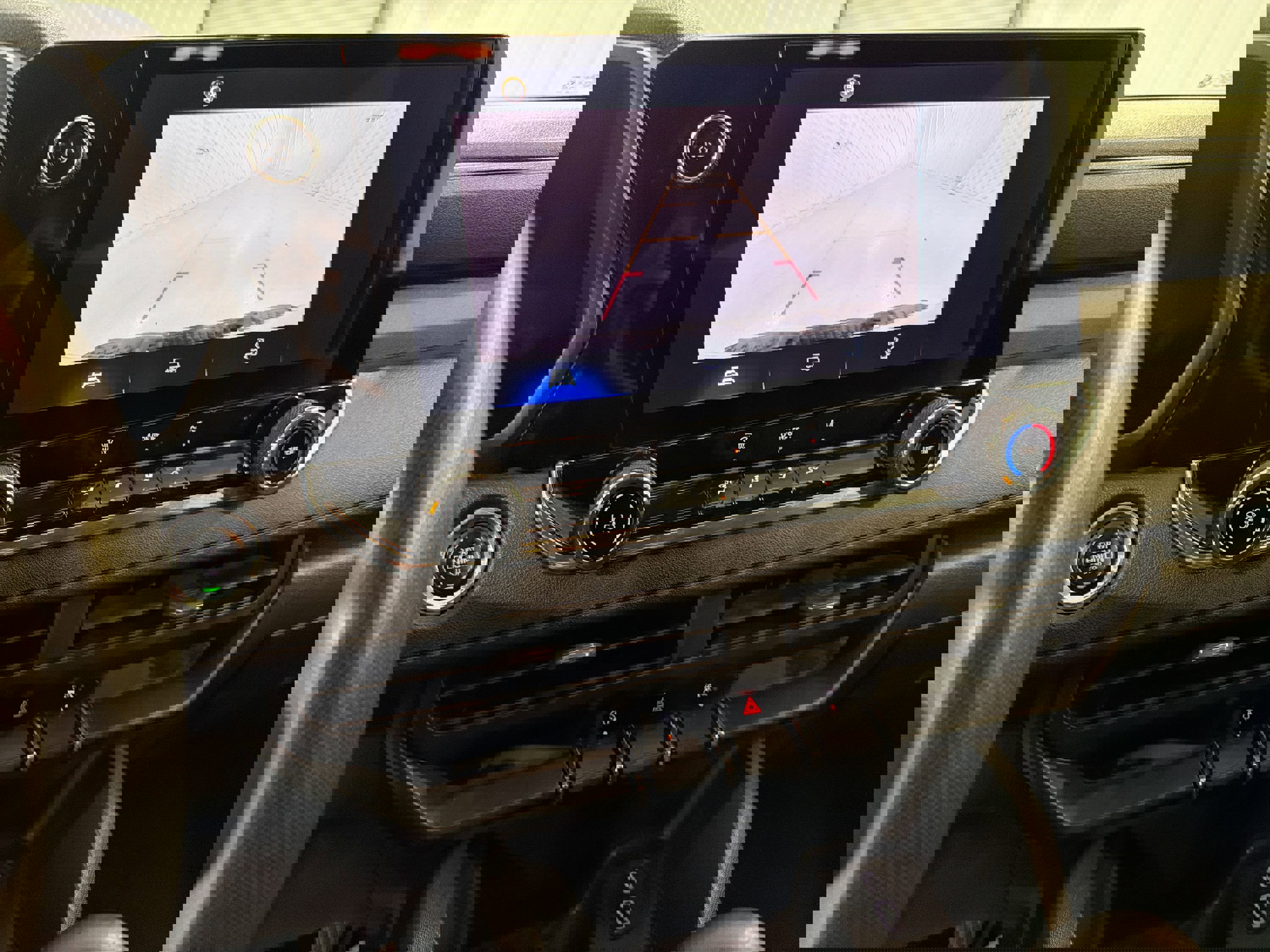 Used 2023 Chevrolet Colorado W/T image 18