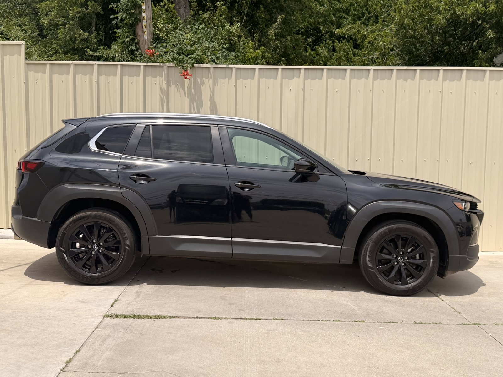 Used 2024 MAZDA CX-50 AWD 2.5 S w/ Preferred Package image 3