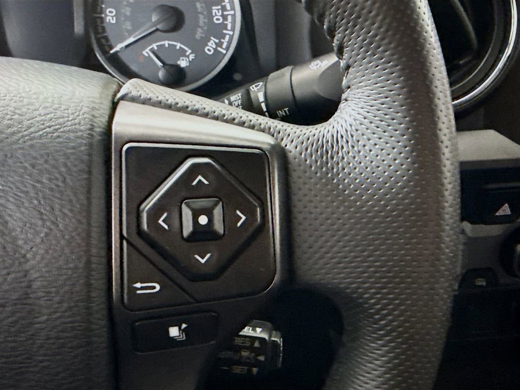 Used 2019 Toyota Tacoma TRD Off-Road RWD image 12