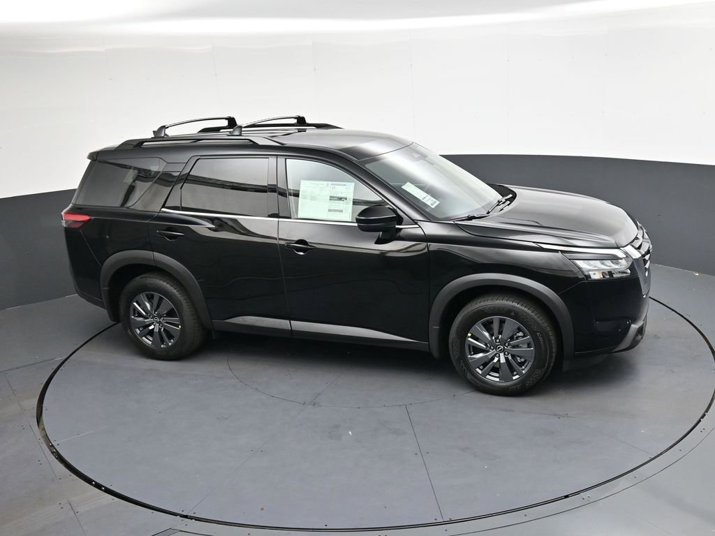 Used 2025 Nissan Pathfinder SV image 20