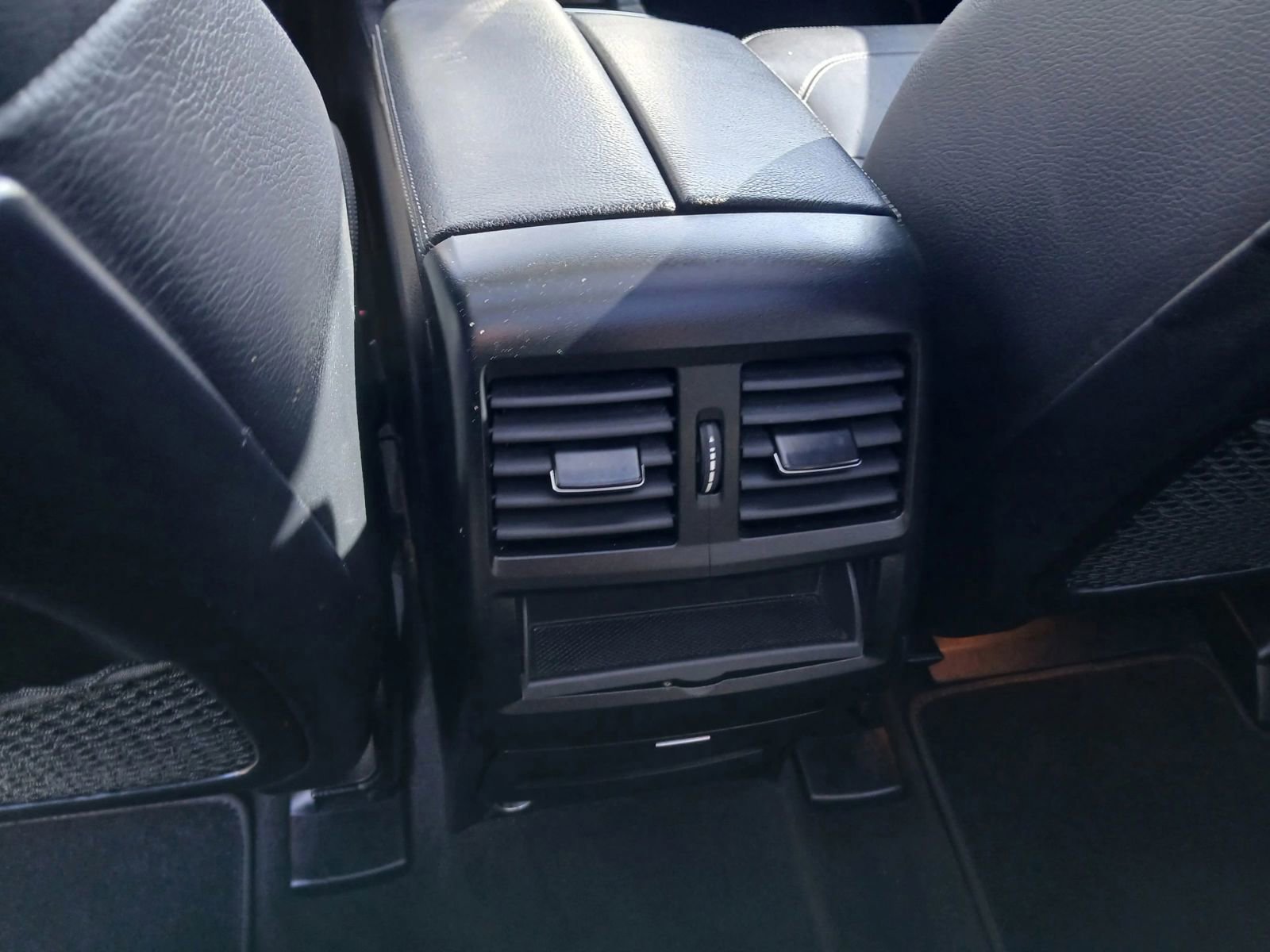 Used 2015 Mercedes-Benz ML 400 4MATIC image 28