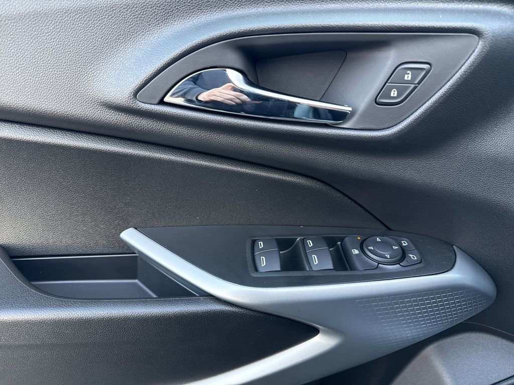 New 2026 Chevrolet Trax LS w/ LS Convenience Package image 10