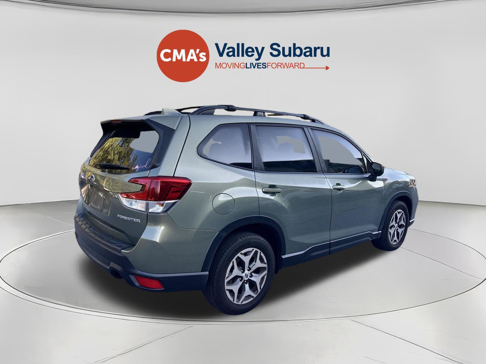 Used 2021 Subaru Forester Premium AWD/4WD image 5