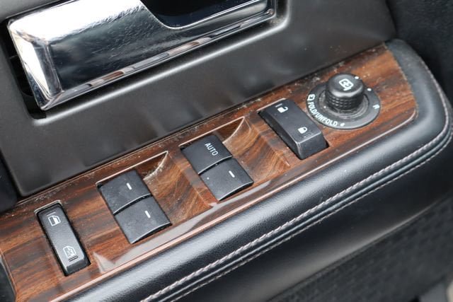 Used 2015 Ford Expedition EL Platinum RWD image 22