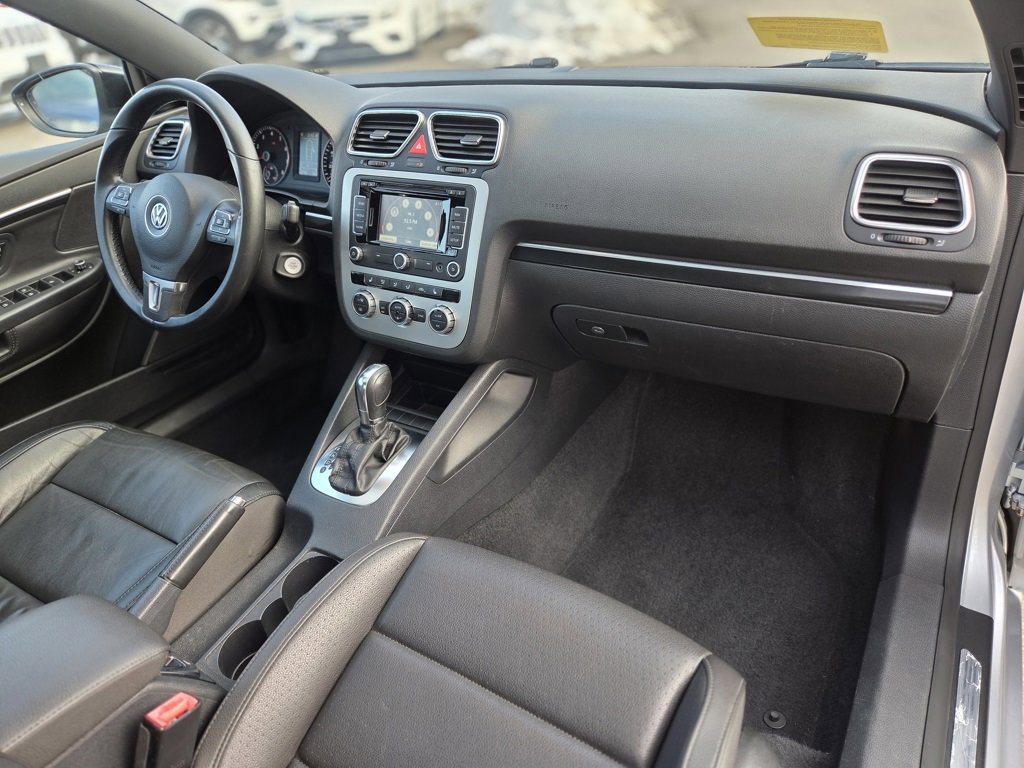 Used 2014 Volkswagen Eos w/ Sport Package image 22