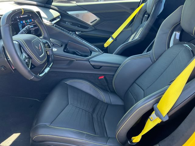 Used 2025 Chevrolet Corvette Z06 RWD image 9