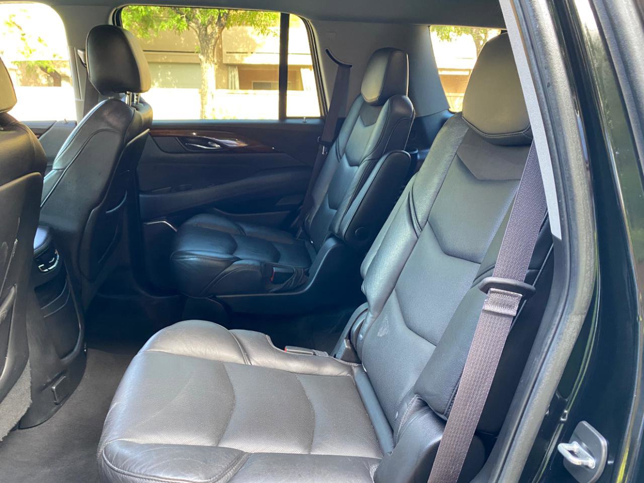 Used 2016 Cadillac Escalade 4WD image 41