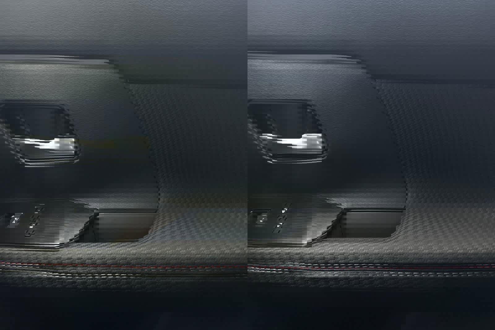 New 2026 Nissan Kicks SR w/ Cold Weather Package image 20