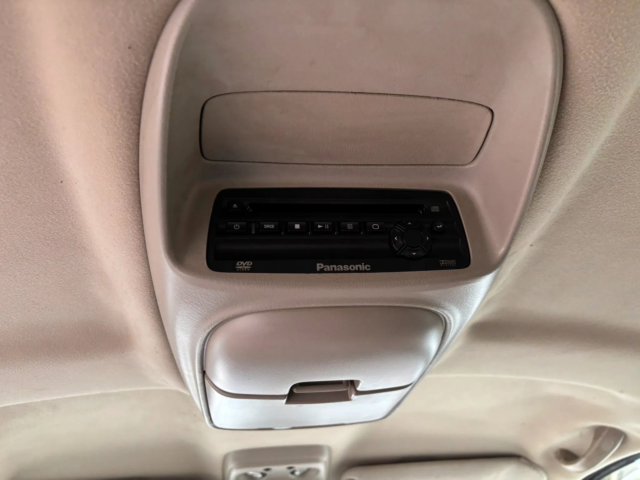 Used 2003 Chevrolet Suburban 2500 LS w/ LS Preferred Equipment Group image 14