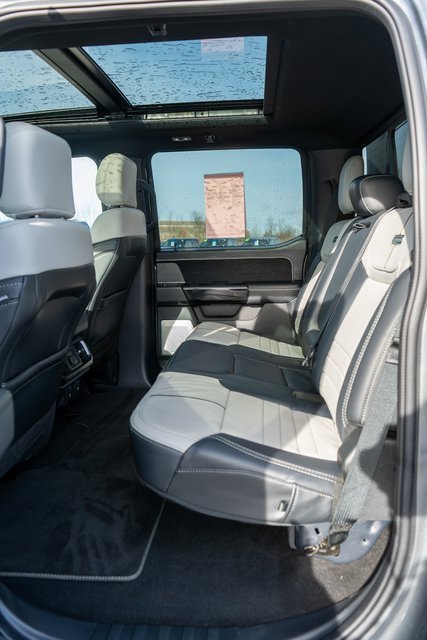 Used 2024 Ford F150 Lightning Platinum image 13