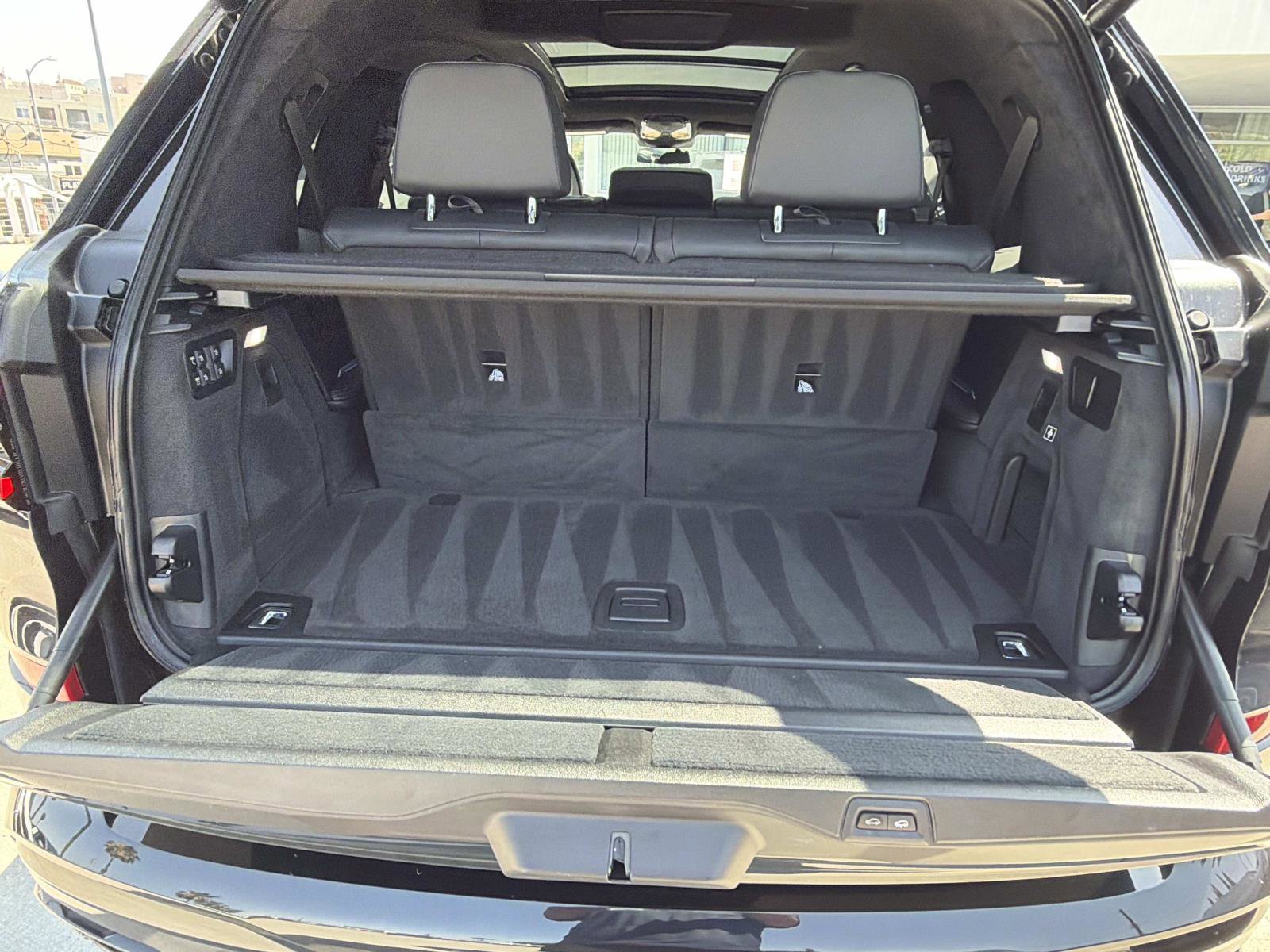 Certified 2024 BMW X7 xDrive40i w/ M Sport Package AWD/4WD image 5