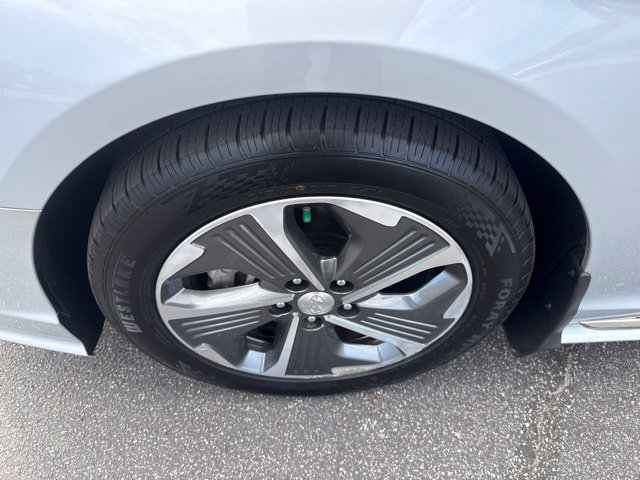Used 2019 Hyundai Sonata Limited w/ Ultimate Package 02 FWD image 12