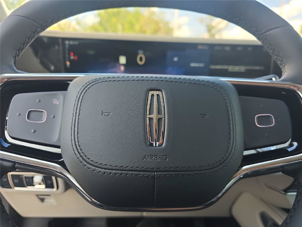 New 2026 Lincoln Nautilus Premier AWD/4WD image 21