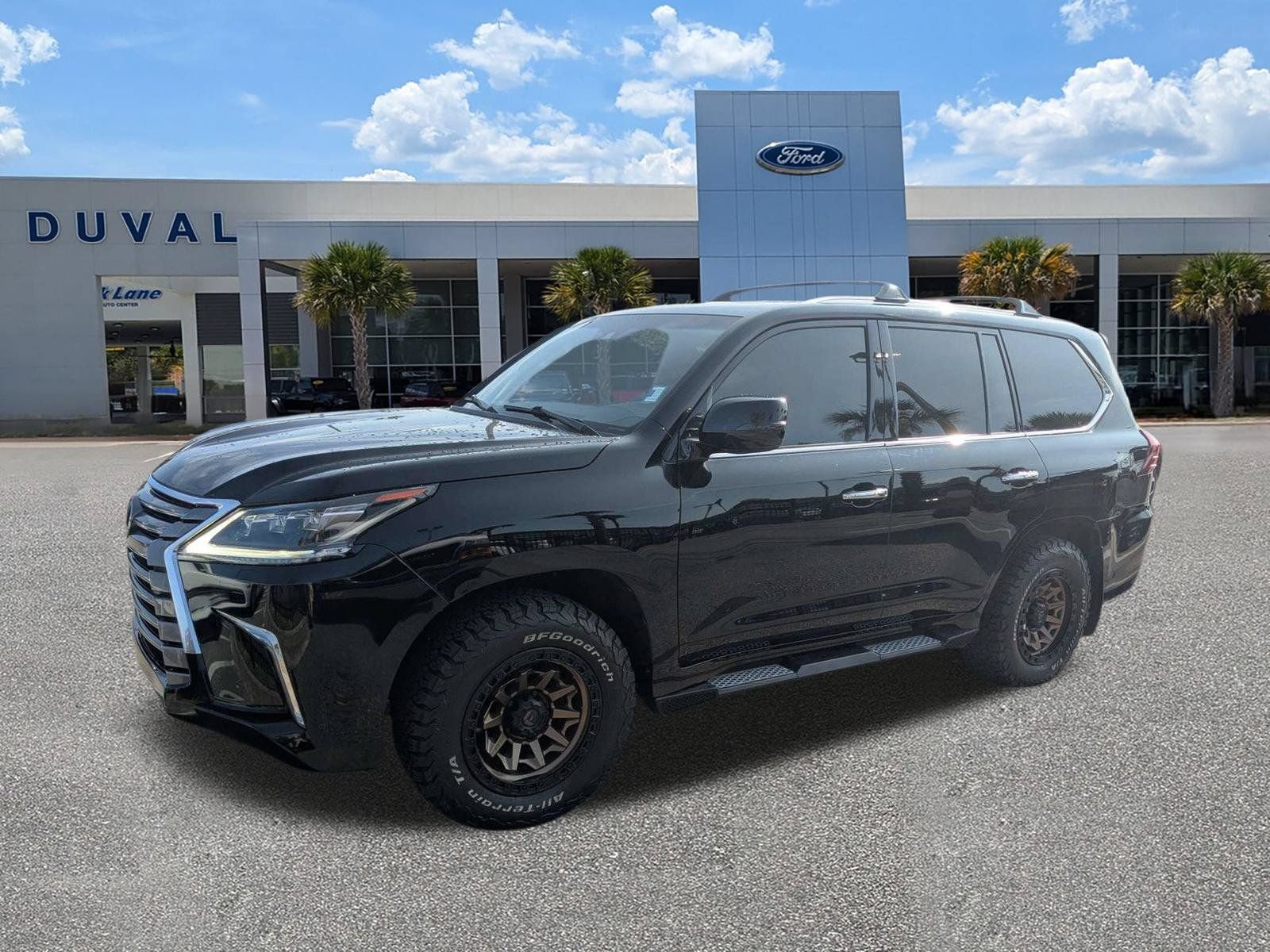 Used 2019 Lexus LX 570 4WD w/ Luxury Package image 8