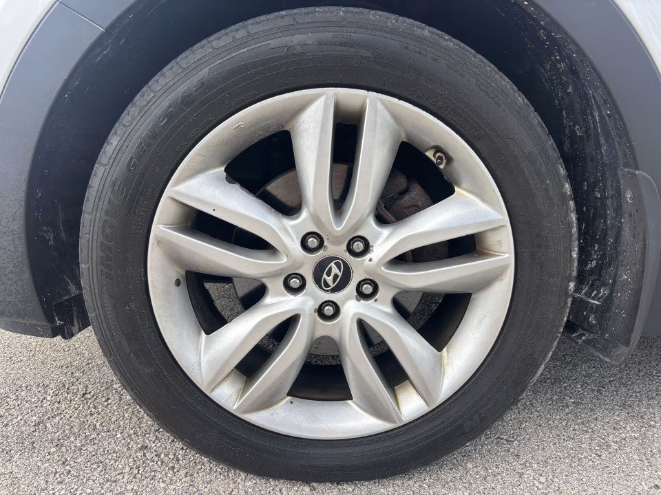 Used 2013 Hyundai Santa Fe Sport 2.0T AWD/4WD image 37