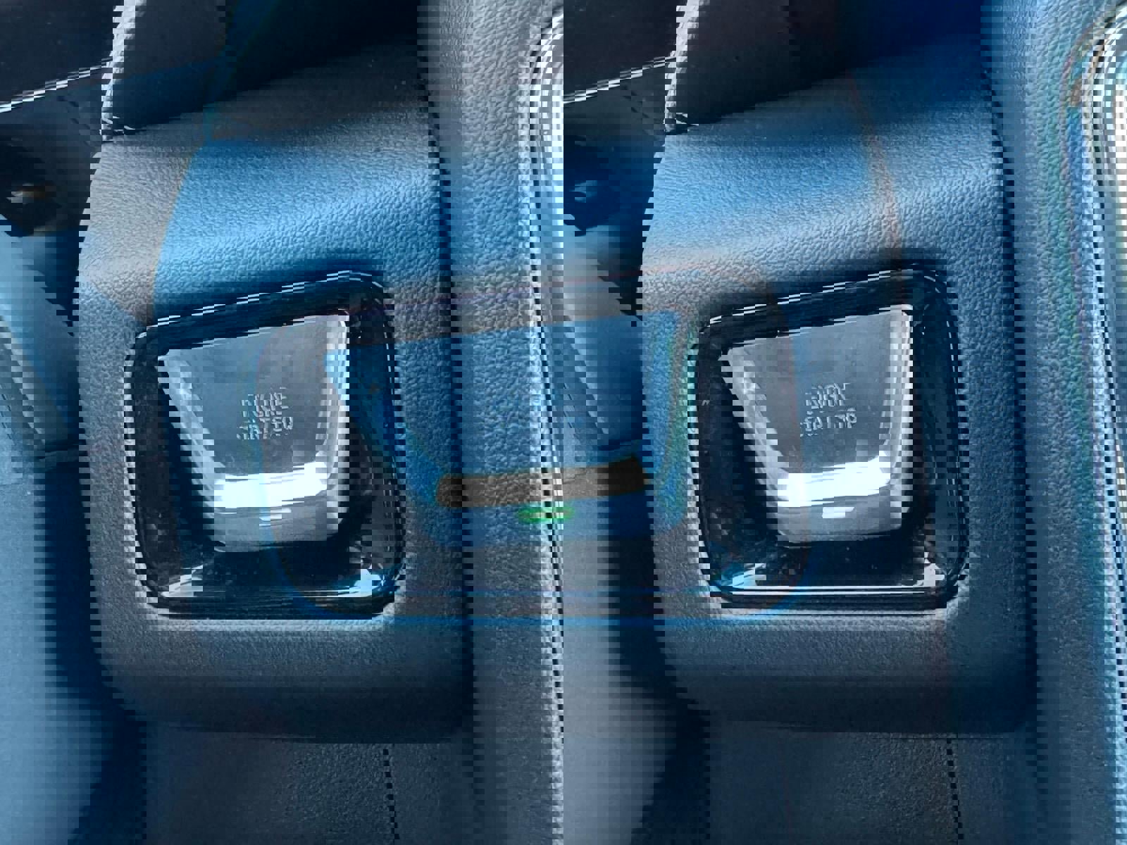 Certified 2025 GMC Yukon XL Denali image 15