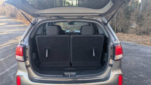 Used 2015 Kia Sorento LX image 13