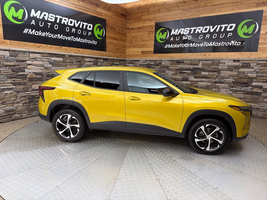 Used 2024 Chevrolet Trax RS w/ Driver Confidence Package FWD image 10