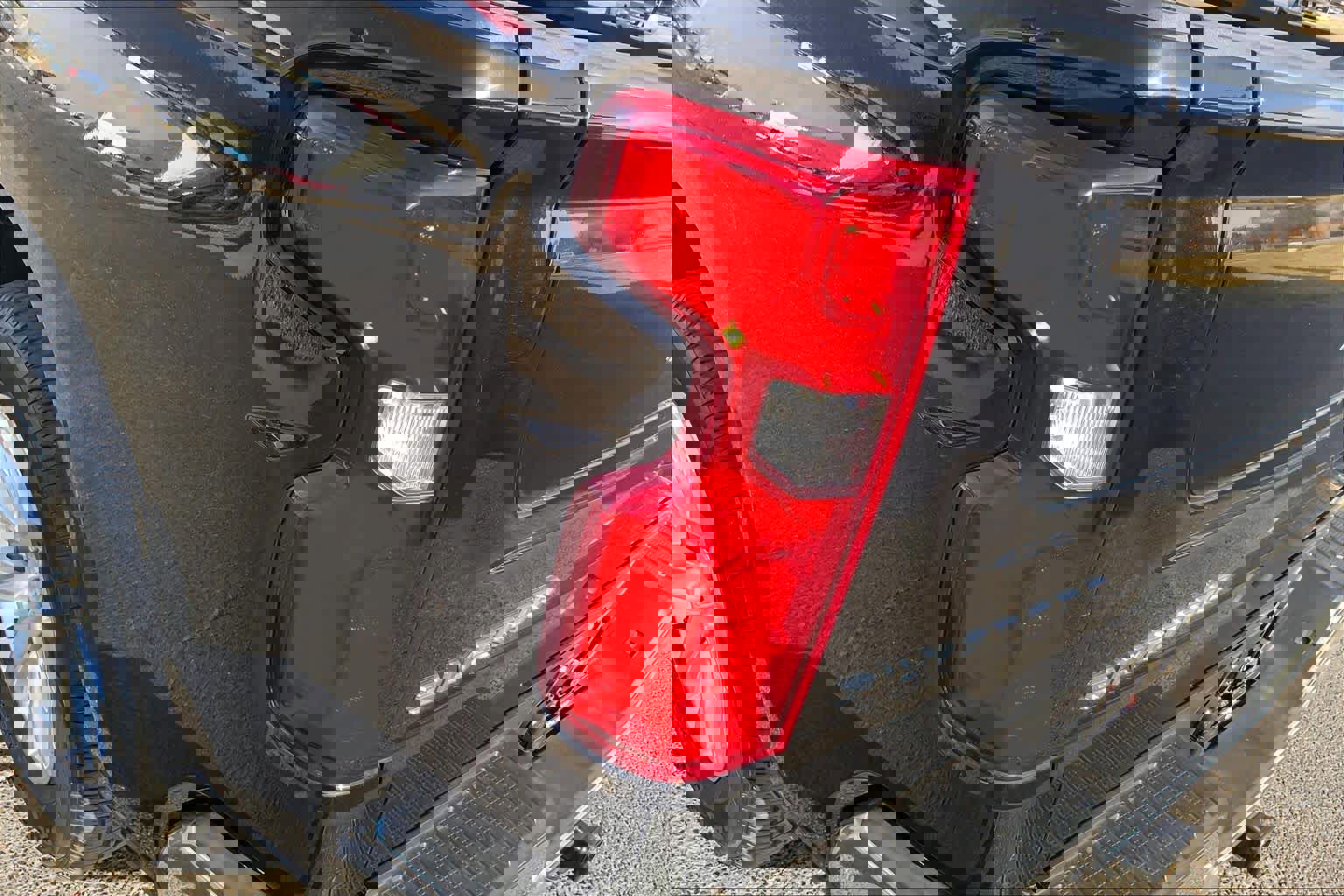 Used 2021 Chevrolet Silverado 1500 LTZ image 28