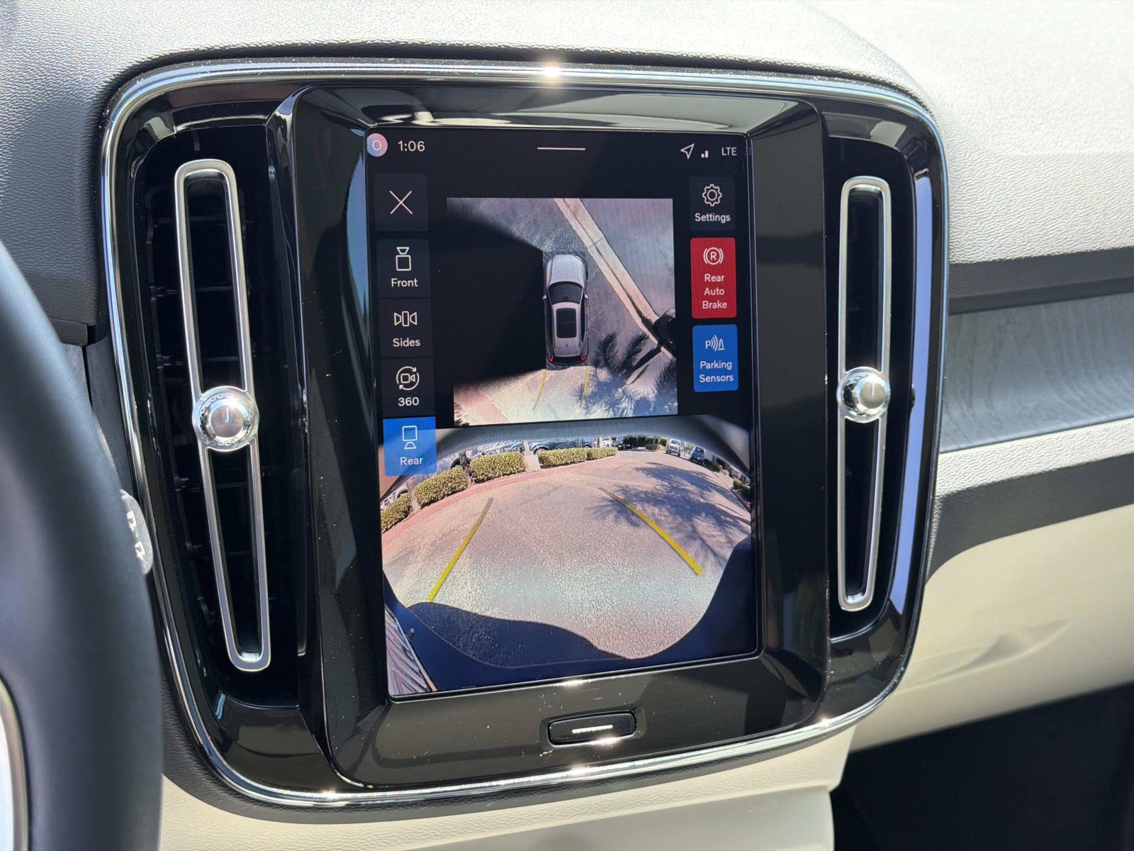 New 2026 Volvo XC40 B5 Plus w/ Protection Package Premier AWD/4WD image 13