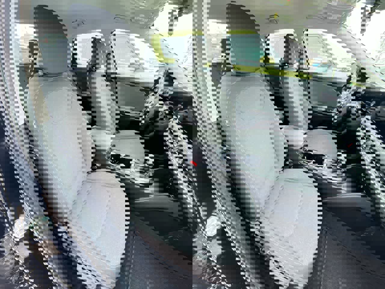 Used 2025 Kia K4 LXS image 28