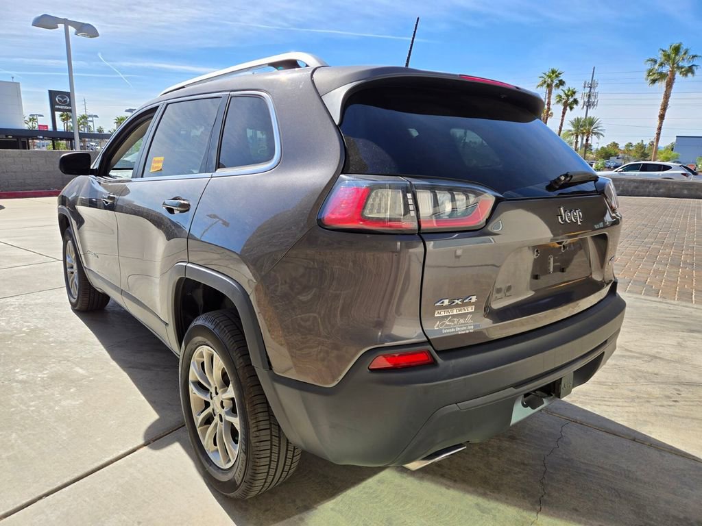 Used 2019 Jeep Cherokee Latitude Plus w/ Comfort/Convenience Group image 3