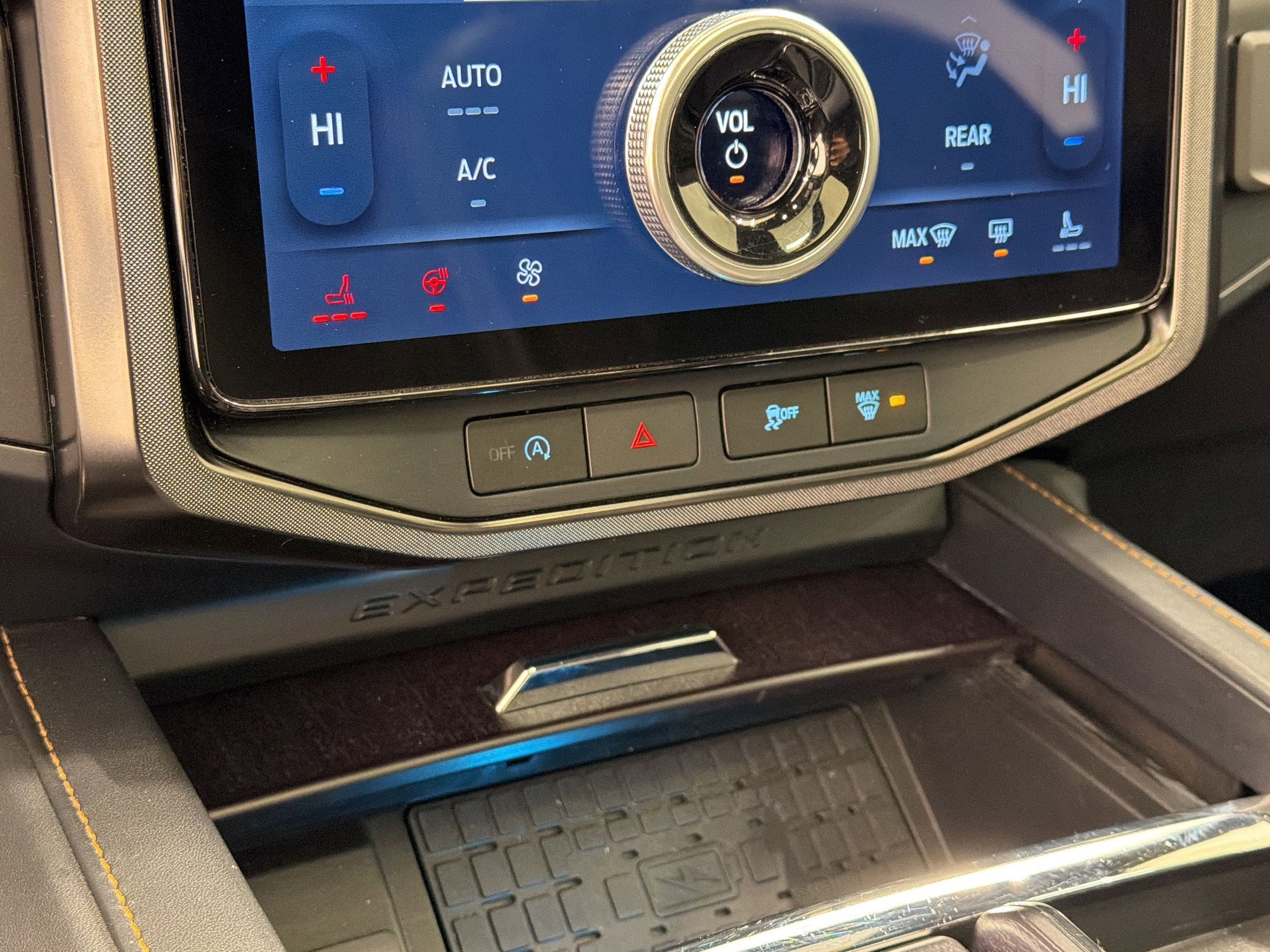 Used 2022 Ford Expedition Platinum image 27