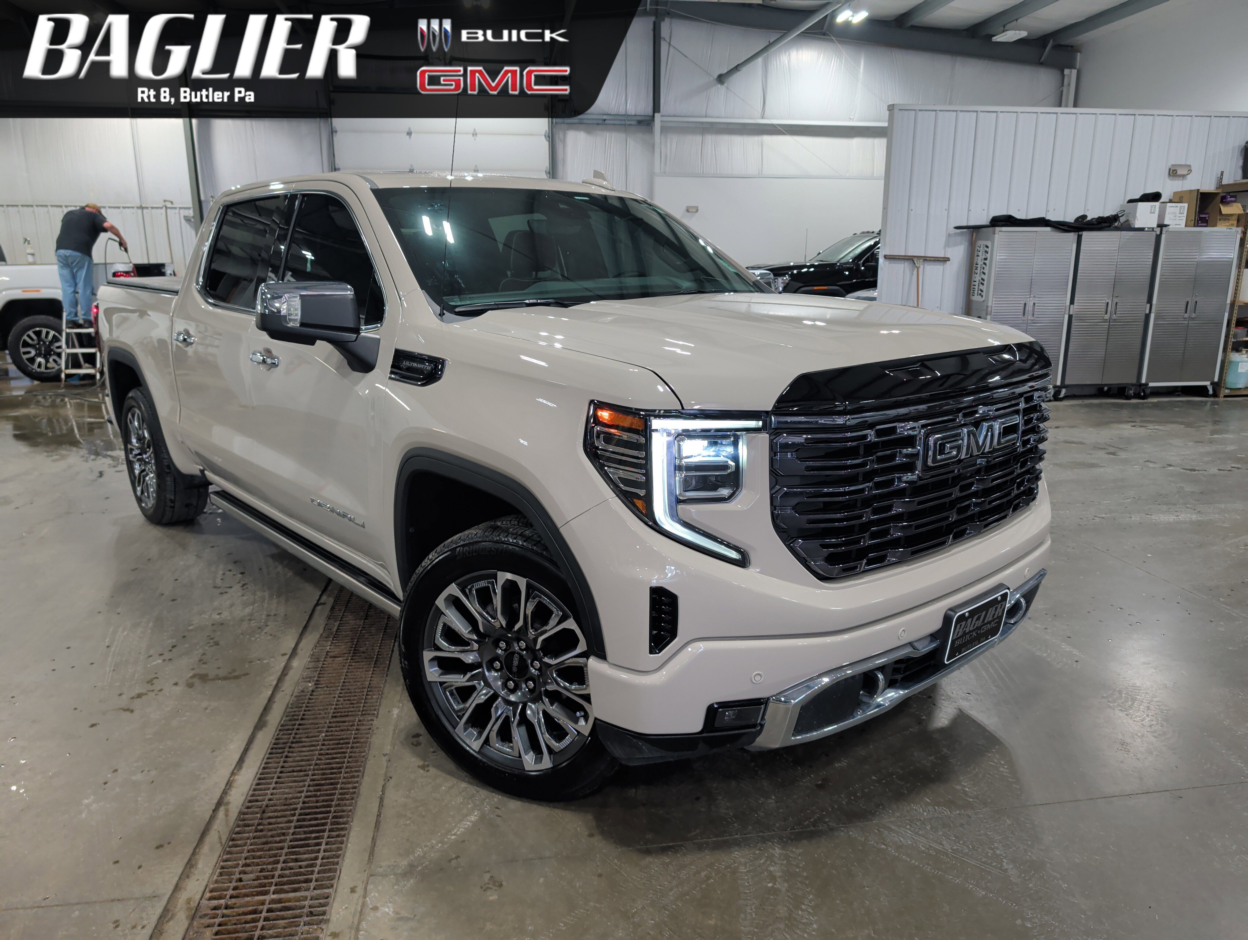Used 2026 GMC Sierra 1500 Denali Ultimate AWD/4WD image 1