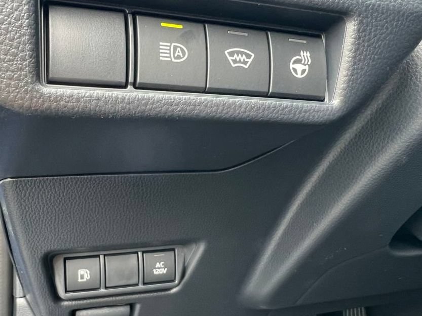 New 2026 Toyota Prius Plug-In Hybrid FWD image 38