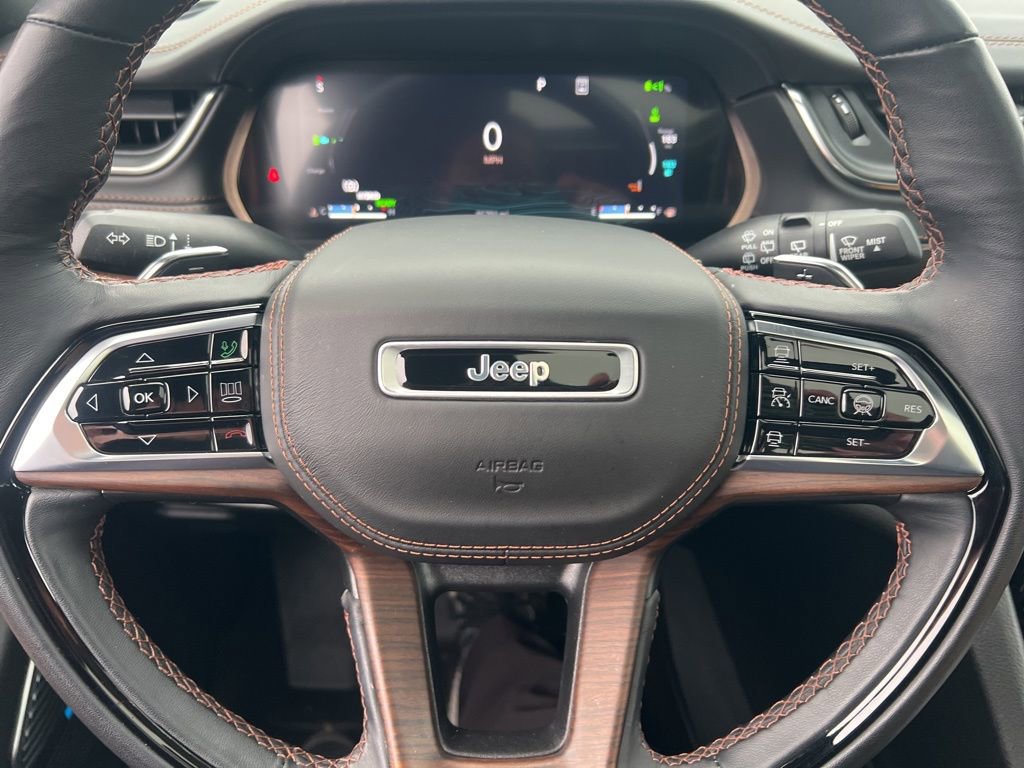 Used 2022 Jeep Grand Cherokee Summit w/ Advanced Protech Group IV image 64