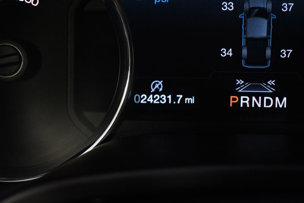 Used 2018 Ford F150 Lariat w/ Equipment Group 502A Luxury AWD/4WD image 26