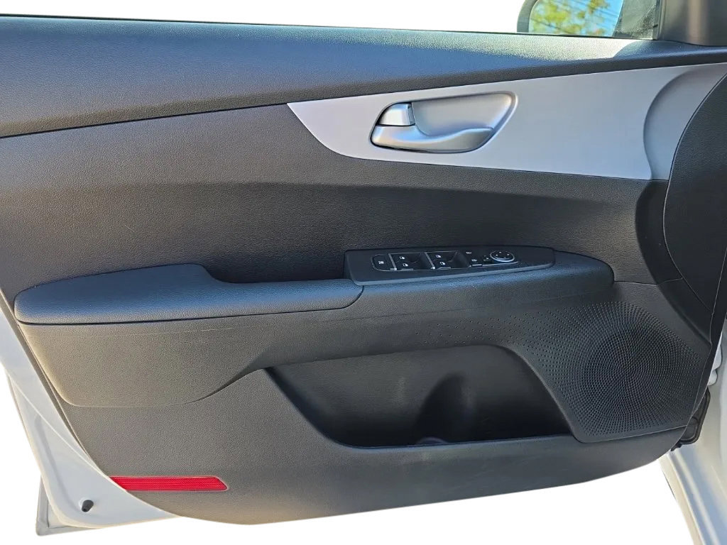 Used 2024 Kia Forte LXS FWD image 12