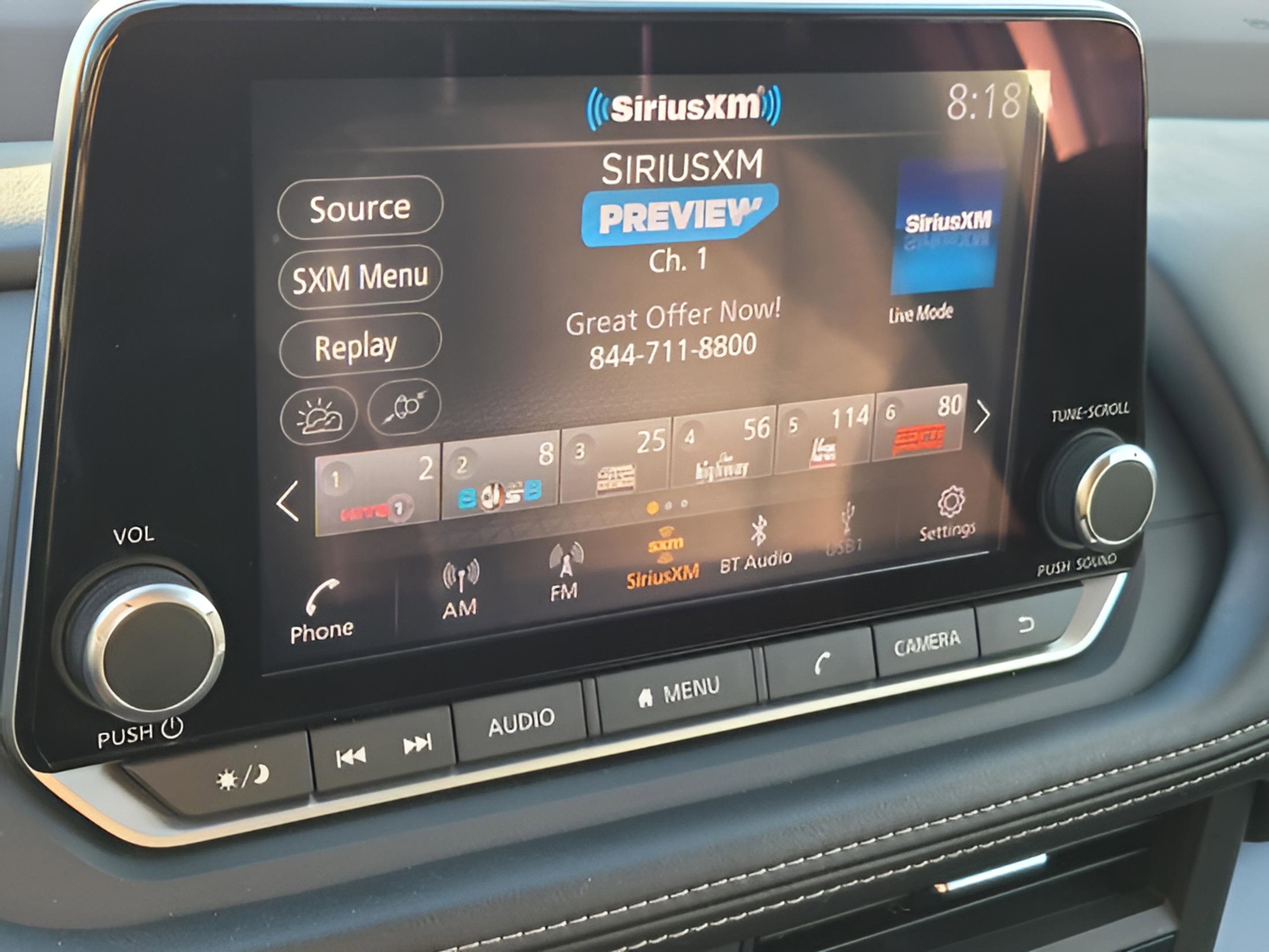 Used 2023 Nissan Rogue SV image 14