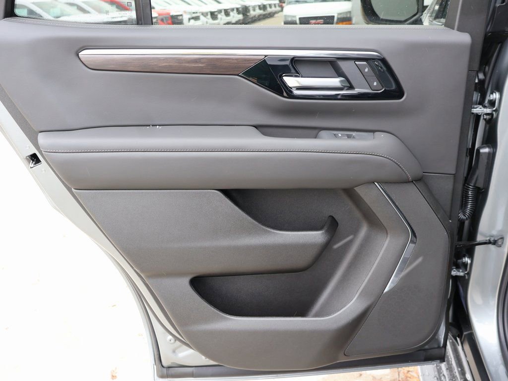 New 2026 Chevrolet Tahoe LS w/ LPO, Dark Essentials Package image 26