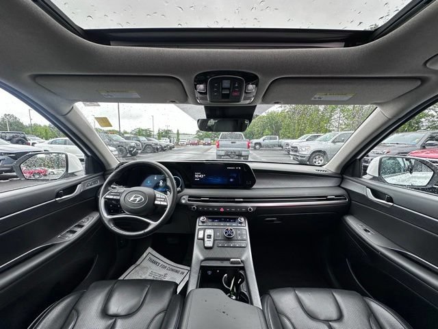 Used 2024 Hyundai Palisade Limited AWD/4WD image 2
