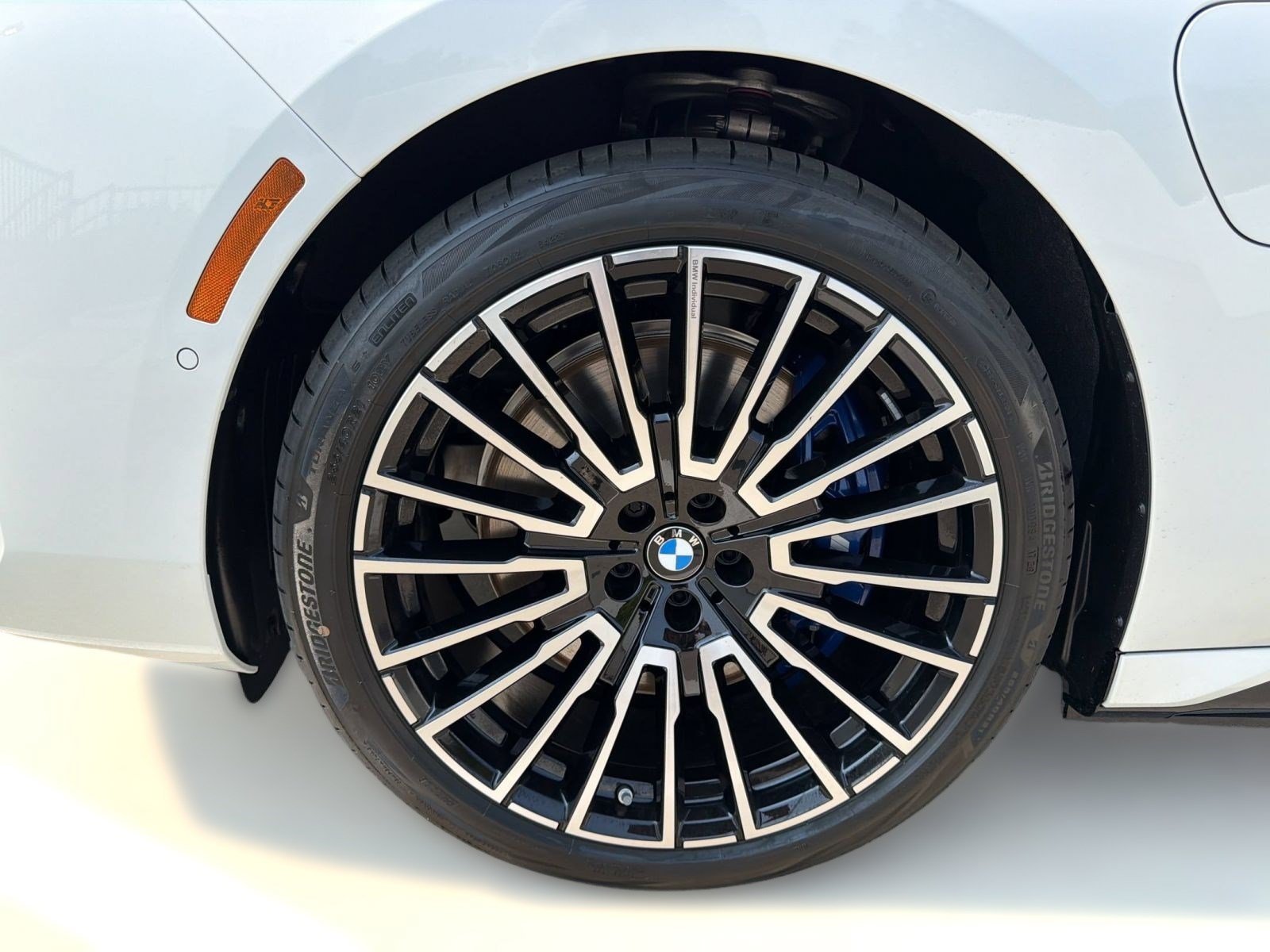 New 2026 BMW 750e xDrive AWD/4WD image 12