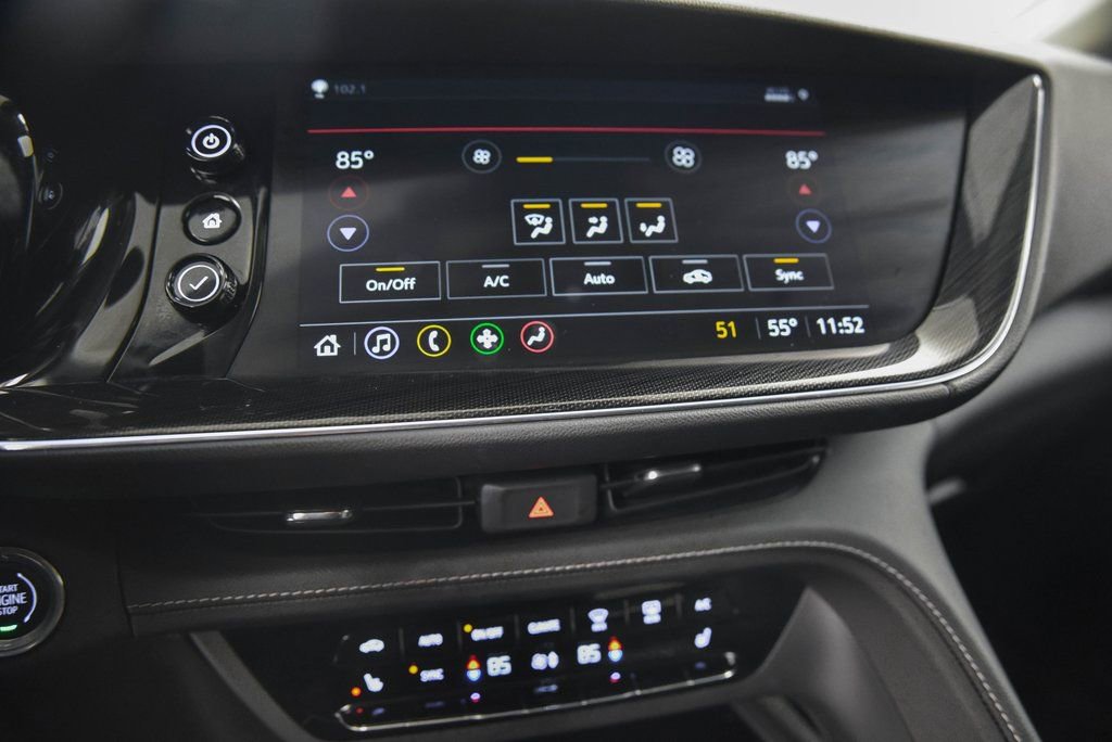 Used 2023 Buick Envision Essence image 24