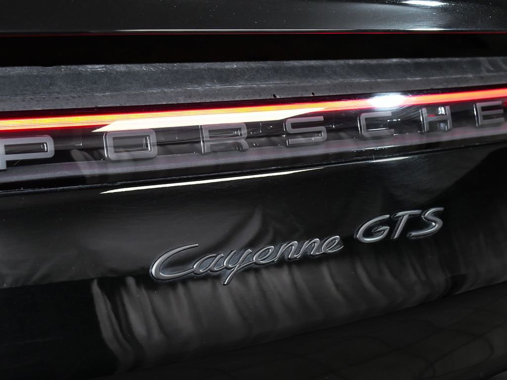 Used 2021 Porsche Cayenne GTS w/ Premium Package Plus image 92