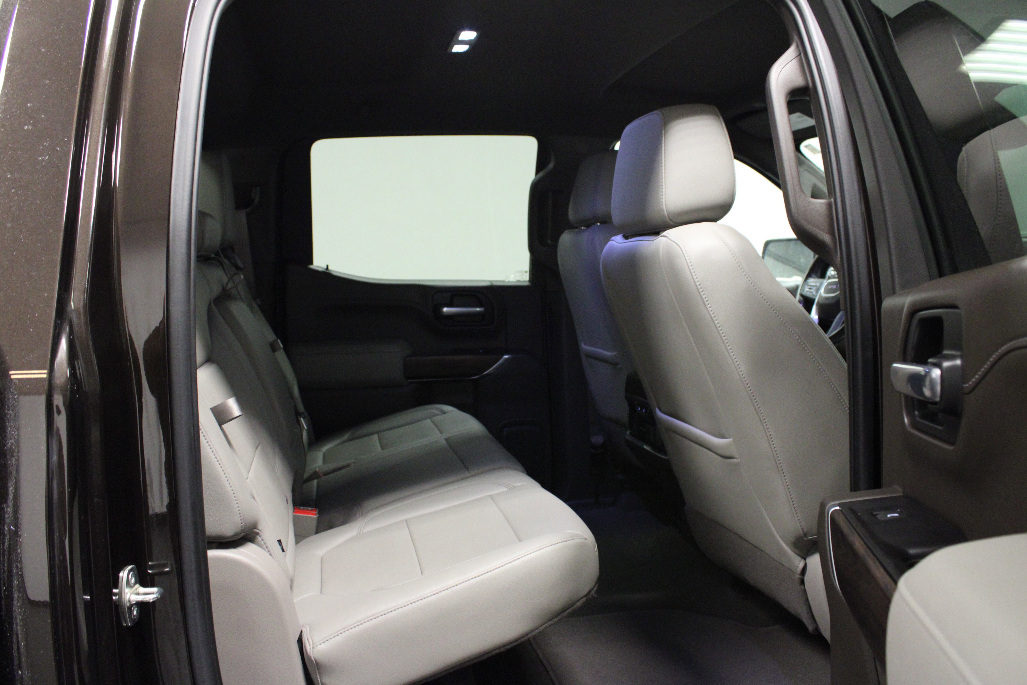 Used 2020 GMC Sierra 1500 SLT w/ SLT Premium Plus Package image 14